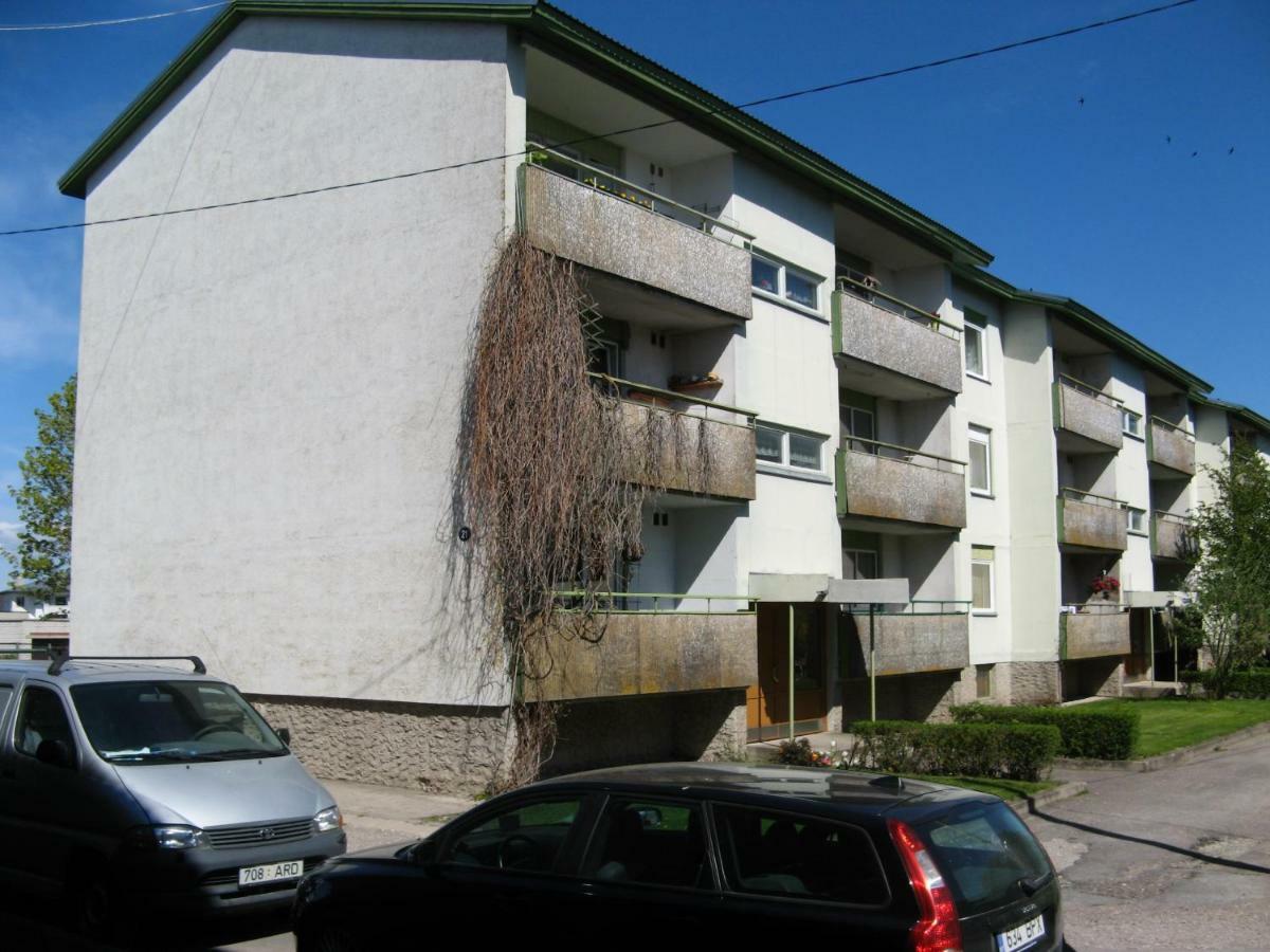 Gratarre Apartment Kuressaare Esterno foto