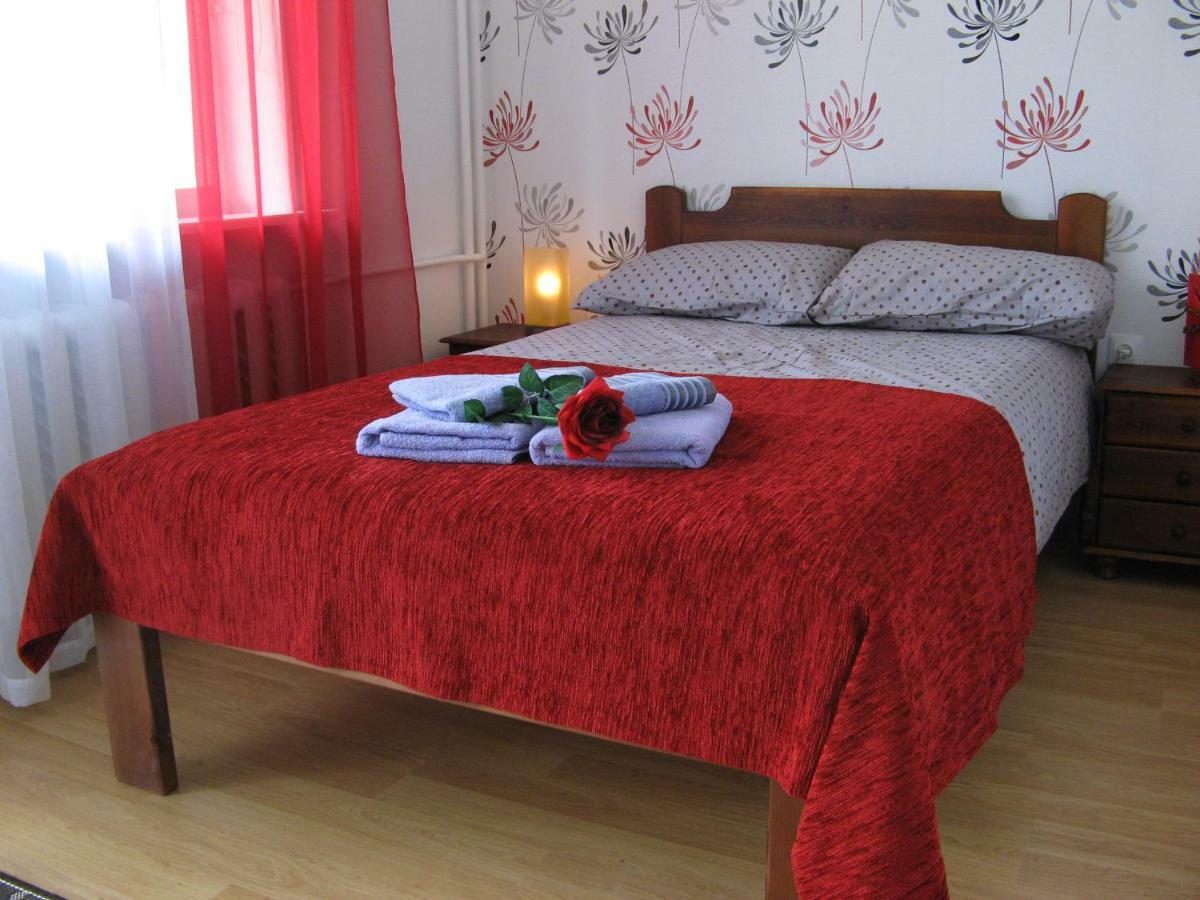 Gratarre Apartment Kuressaare Esterno foto